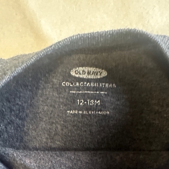 Old Navy - Captain America Kids Long Sleeve Shirt - Picture 3 of 3